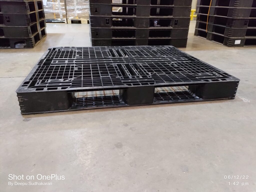 plastic-pallets-0542972176-Dubai-19-1