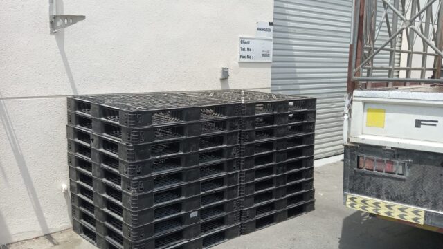 plastic-pallets-0542972176-Dubai-29