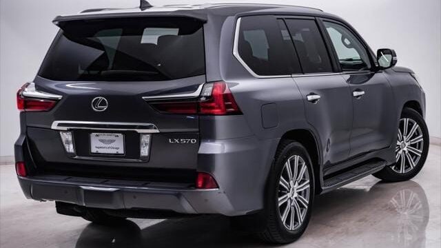 2016-Lexus-LX-570-Base